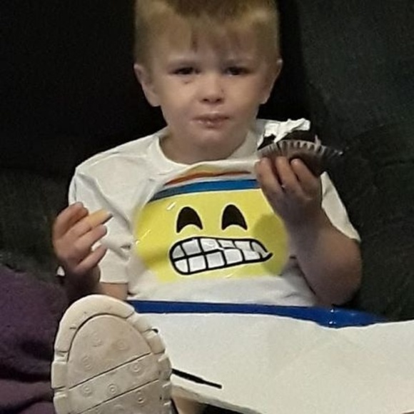 Meet your Posher, Kari - Picture 1 of 1